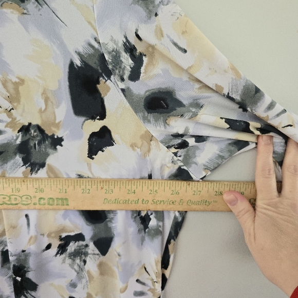 Susan Graver Liquid Knit Tunic with 3/4 Sleeves & Embellishments 2X Floral - Picture 9 of 12